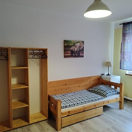 Ubytovna-Hostel- Imos Praga Esterno foto