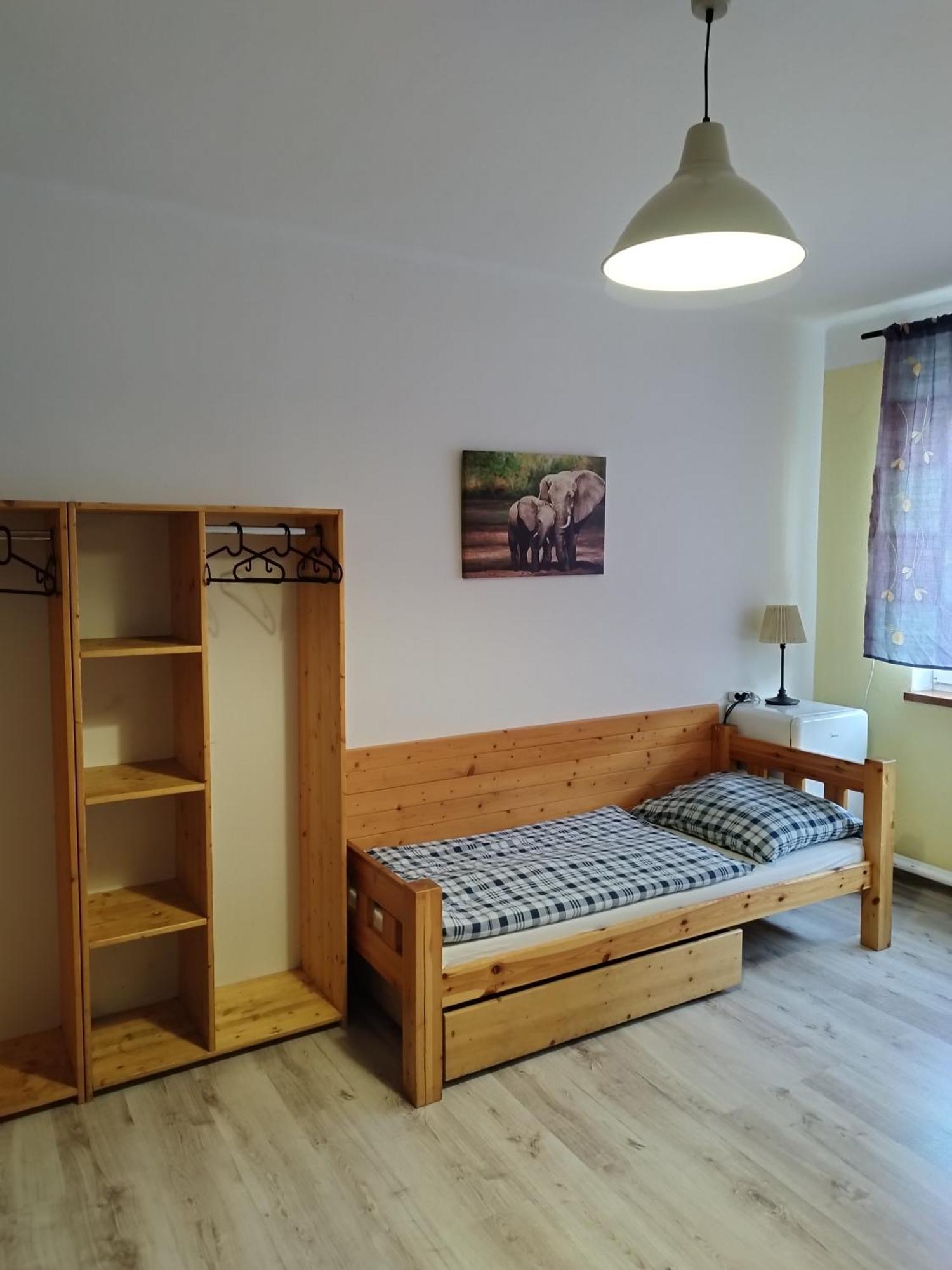 Ubytovna-Hostel- Imos Praga Esterno foto